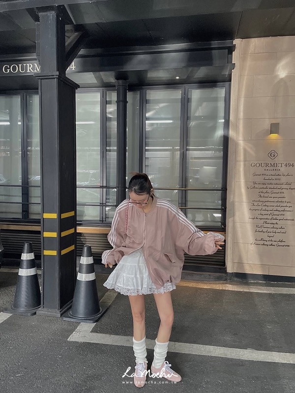 蕾絲線條飛行外套